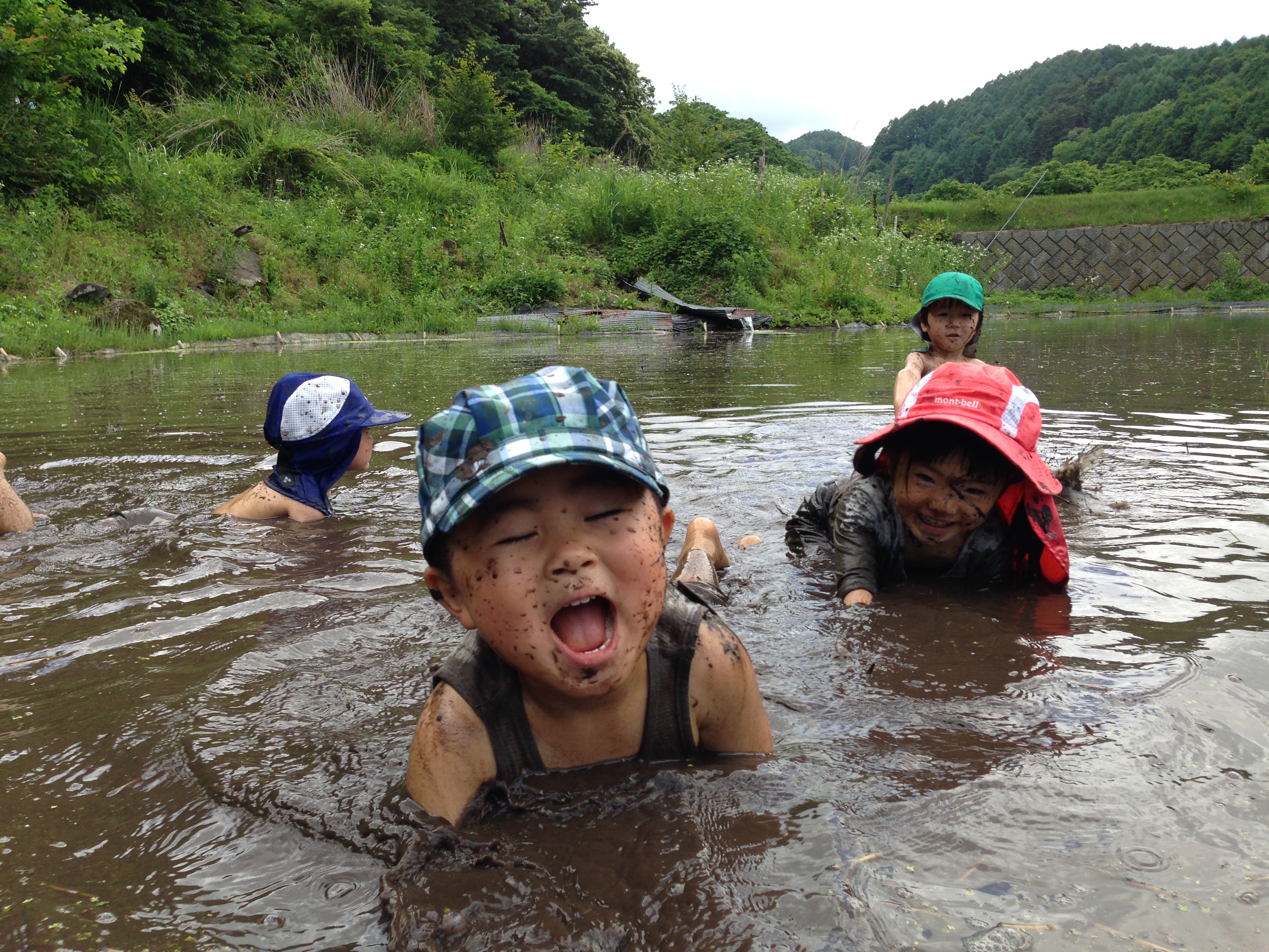 H30. スタッフ、研修生・実習生募集中 森のようちえん ちいろば(長野県佐久穂町)